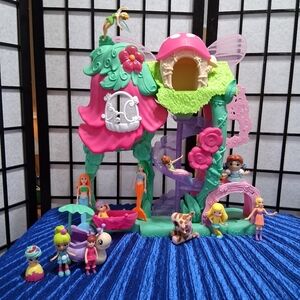 Fairyland Flower House Playset With Light And Sound